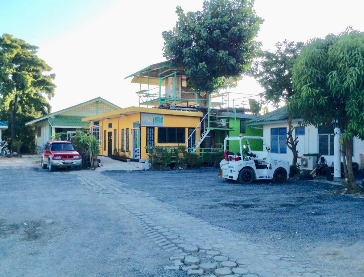 The Point At Airport Aparthotel Nai Yang Beach Εξωτερικό φωτογραφία